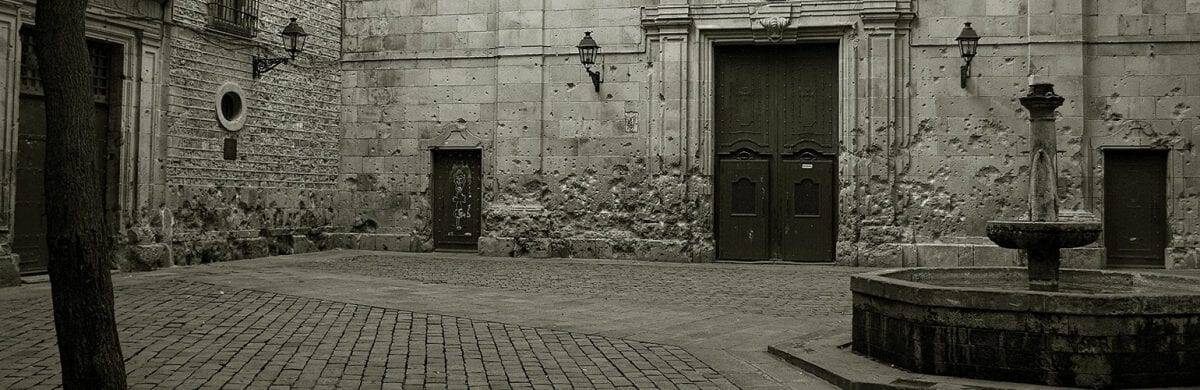 Recensione di L’ombra del vento di Carlos Ruiz Zafón Recensione di L’ombra del vento di Carlos Ruiz Zafón