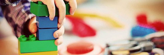 Bambini a casa e felici: le attività Montessori di Annalisa Perino